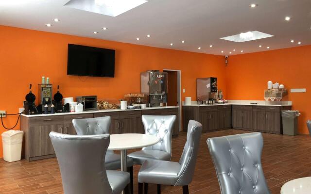 Howard Johnson by Wyndham Harrisburg