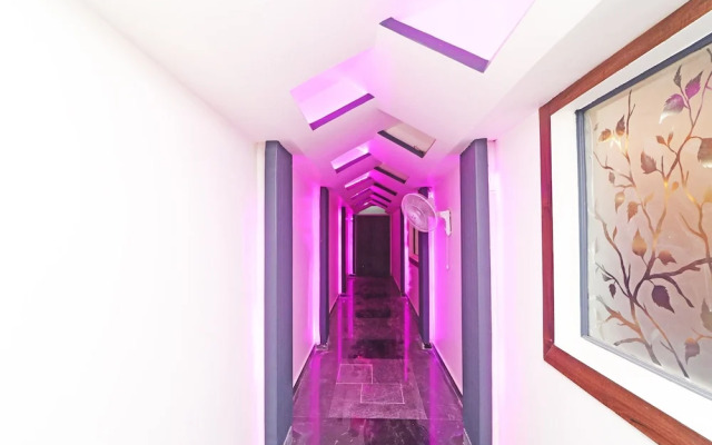 OYO 29423 03 Townhouse Inn