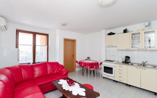 Apartment Besima