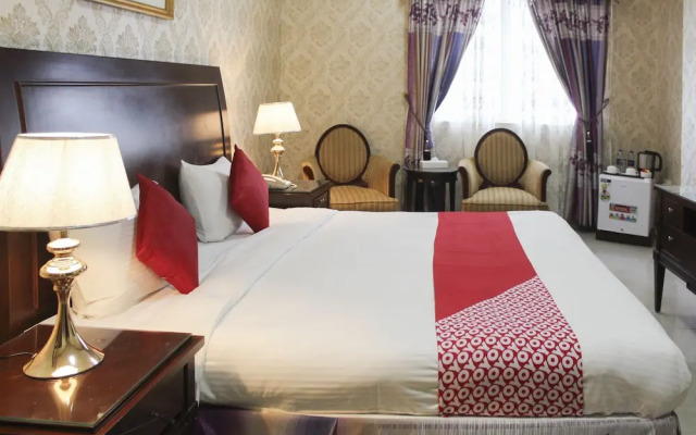 Clifton International Hotel