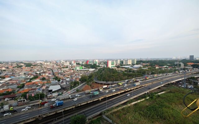 2BR Artistic Room Green Pramuka Apartment closed to Mall By Travelio