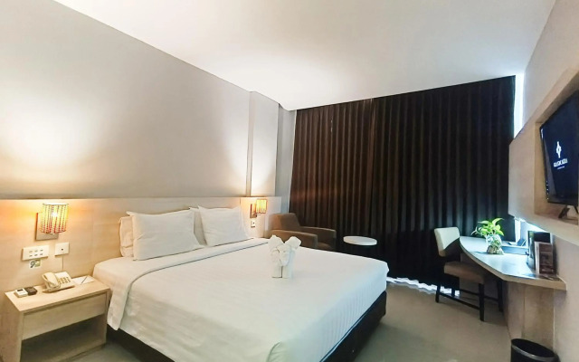 Grand Cakra Hotel