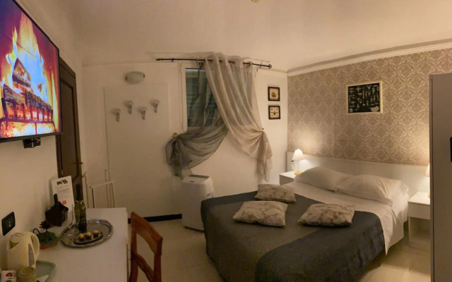 Hotel Actor