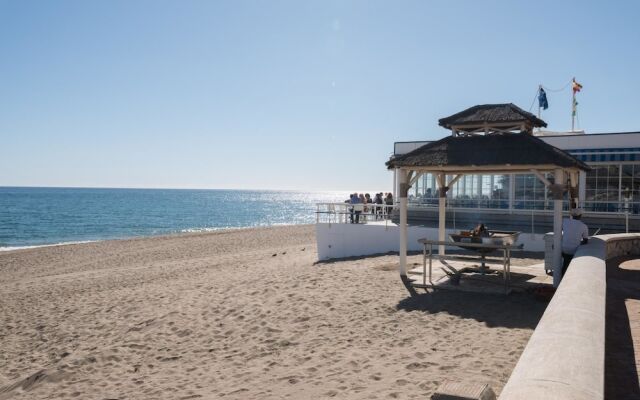 Dona Sofia - Fuengirola Promenade Apartment With Stunning Sea Views, Wifi