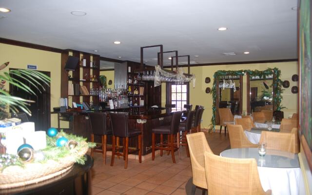 The Caribbean Court Boutique Hotel