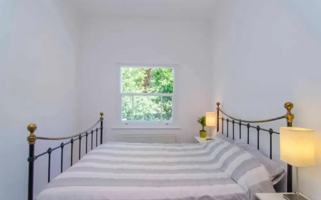 Modern Notting Hill 2 Bedroom Flat