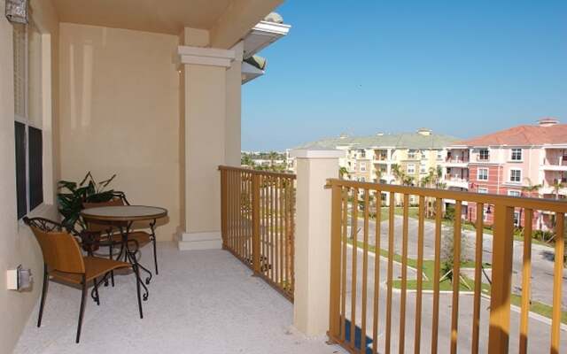 Vista Cay Four-bedroom