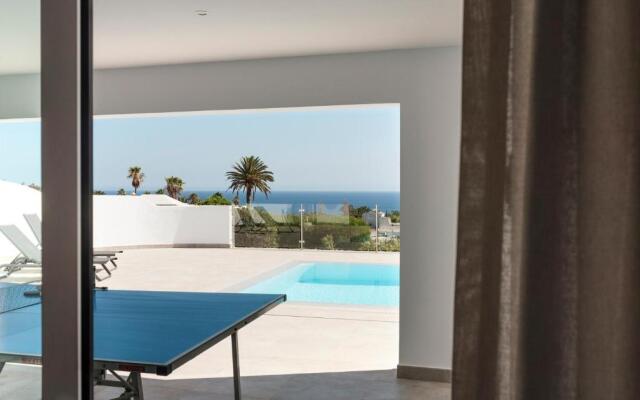 Villa Tendereteros - 4 Bedrooms large pool and hot tub