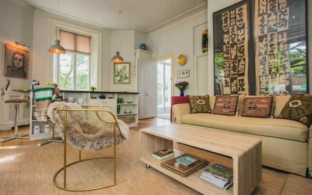 Exquisite Notting Hill Flat With Roof Terrace