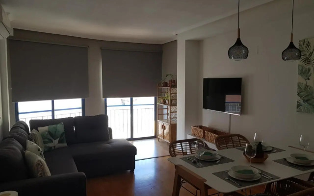 Calma House