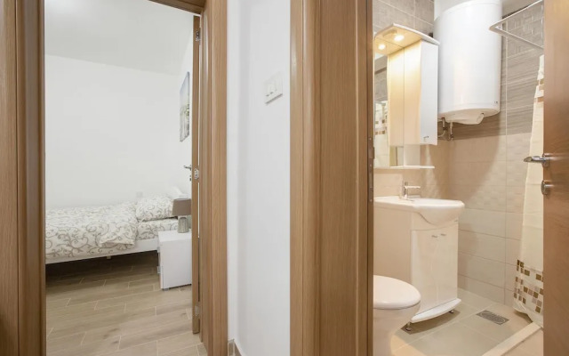 Muo Sea Front Apartments Kotor