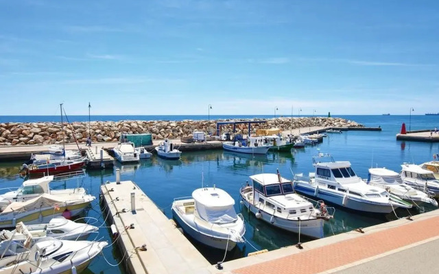 Apartment in Almeria With Pool Near Seabeach