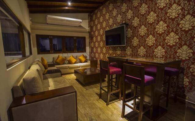 Grand 7 Hotel Kesbewa