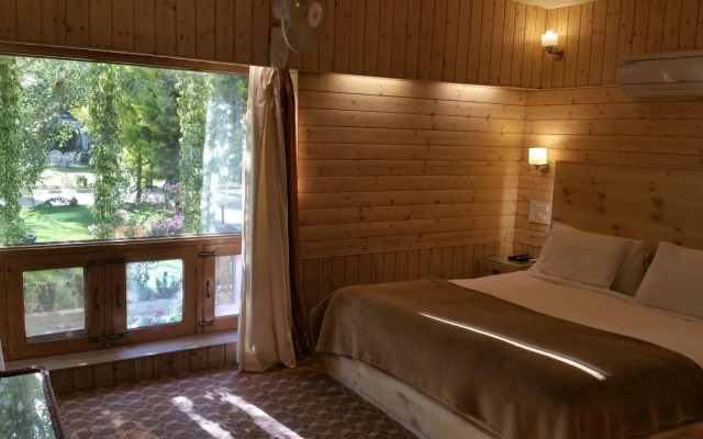 Hotel Mirage