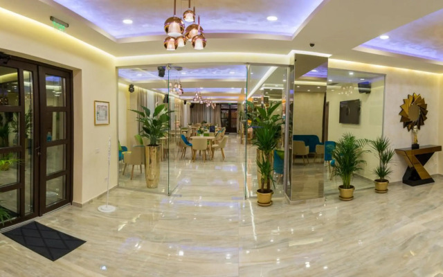 Monopoly Hotel