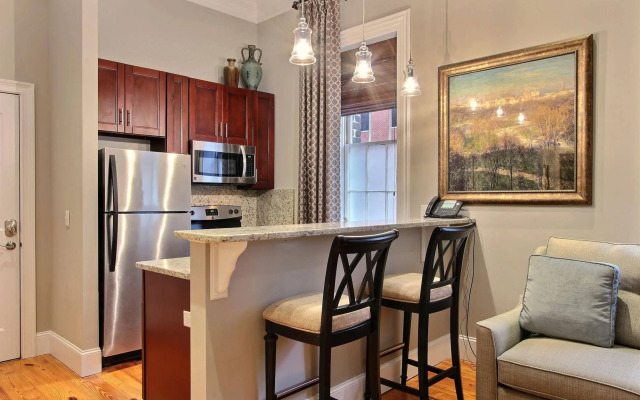 The Suites at Bay