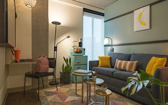 Moxy Portland Downtown