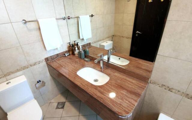 Jbr Beach Studio At Royal Oceanic Tower