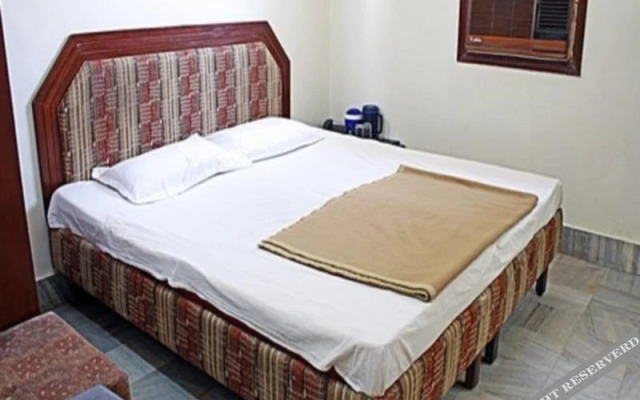 East Lite Hotel