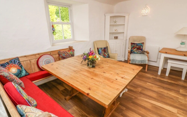 Polsue Cottage