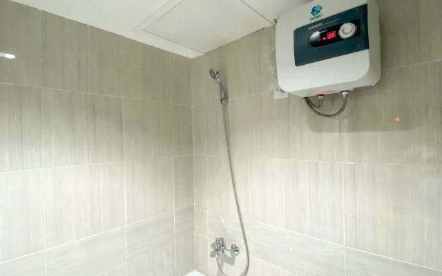 Comfort And Simply Design Studio At Vasanta Innopark Apartment