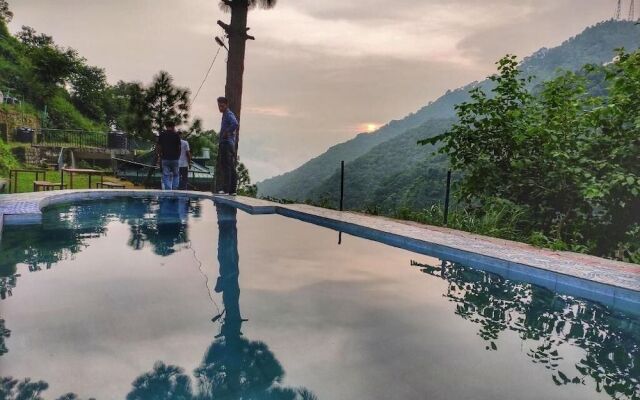Safarmaina Resort
