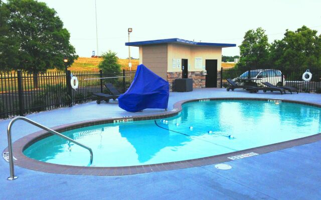 Holiday Inn Express & Suites Jackson Downtown - Coliseum by IHG