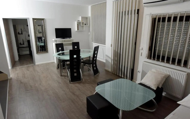Apartments Trojka