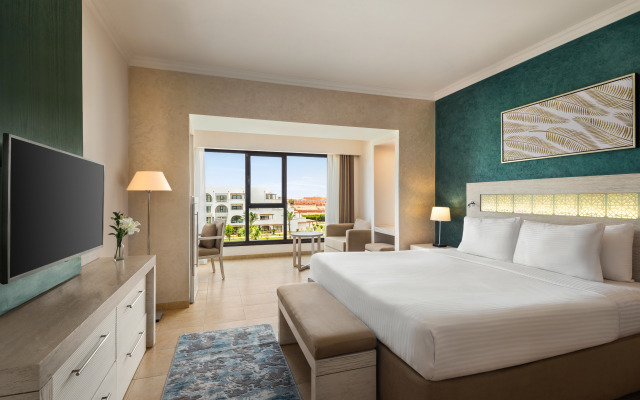 Mövenpick Waterpark Resort & Spa Soma Bay