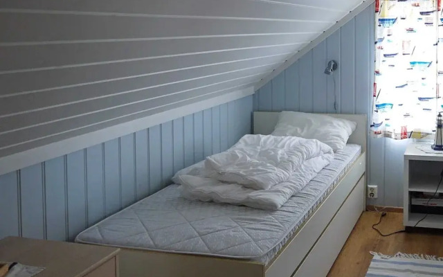 10 Person Holiday Home in Kongshavn