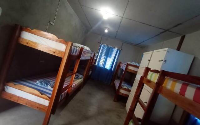 Le Village Hostel Moalboal
