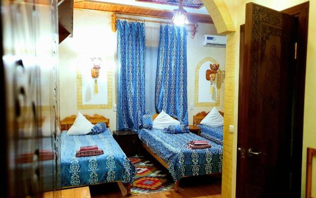 Zukhro Boutique Hotel