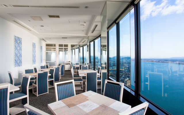 Lake Biwa Otsu Prince Hotel