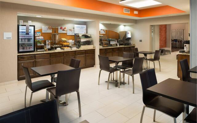 Holiday Inn Express Rocklin - Galleria Area by IHG