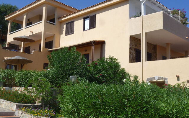 Baia de Bahas - Apartments