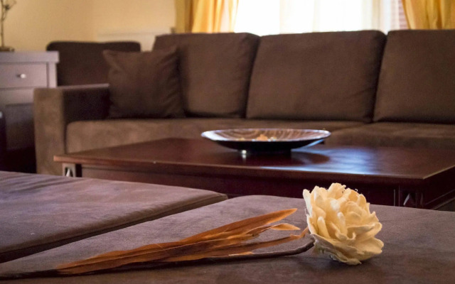Leone Luxury Villas