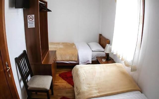 Hotel Bujtina e Bardhe