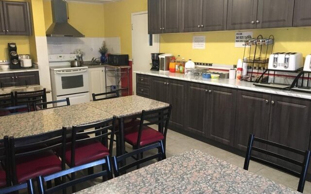 Grewals Inn and Suites by Elevate Rooms