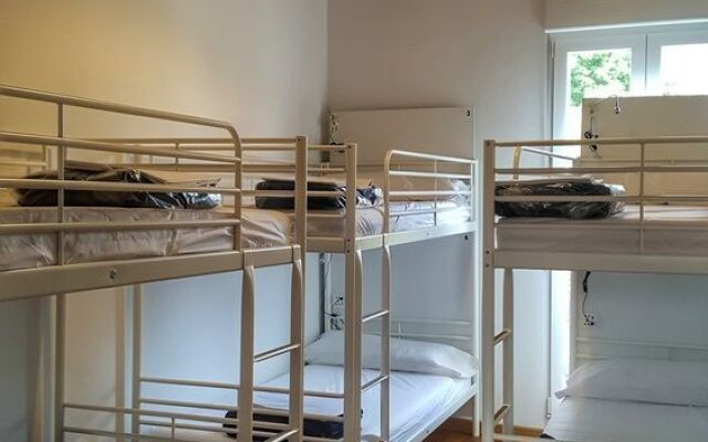 Albergue Cruces de Iria