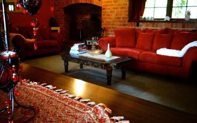 Arden Country House