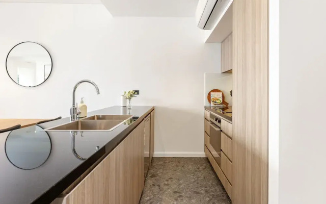 Cinema Suites Apartments by Urban Rest