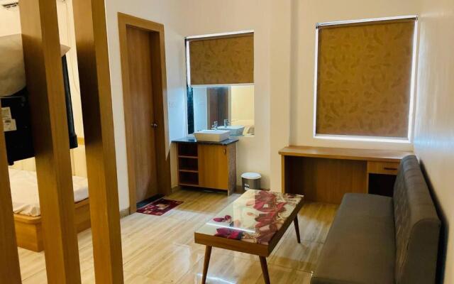 Hotel B P Emerald