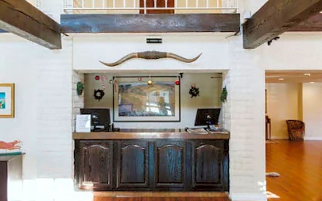 Channel Islands Inn
