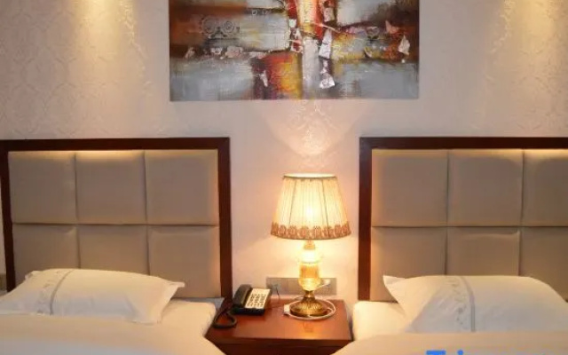 The westside Lancaster Hotel