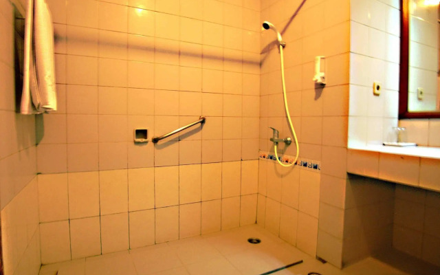 Super OYO Townhouse 1 Hotel Salemba