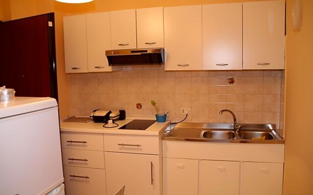 B&B BonLet