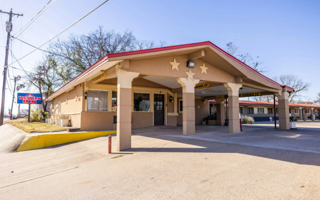 Western Inn by Capital O Cleburne TX