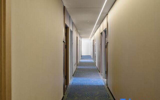 Sushi Light Luxury Hotel (Shanghai Kangqiao Yunan Road Branch)