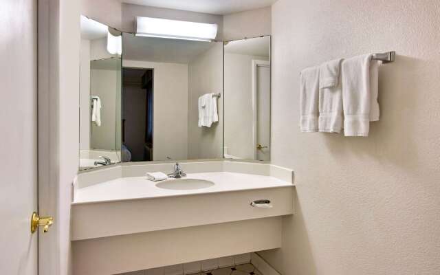 La Quinta Inn by Wyndham Albuquerque Airport