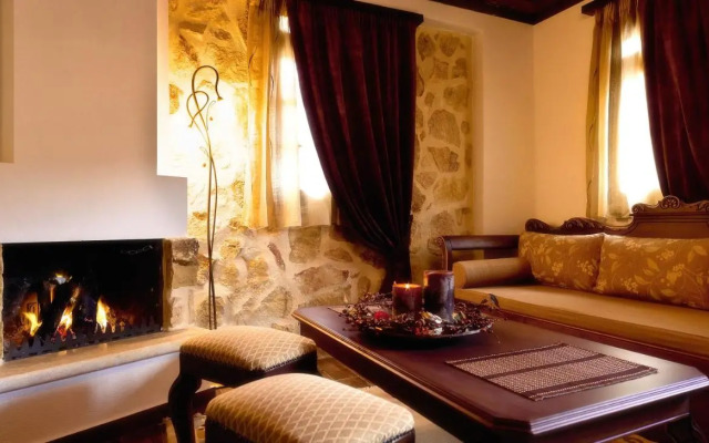 Aiolides Boutique Suites